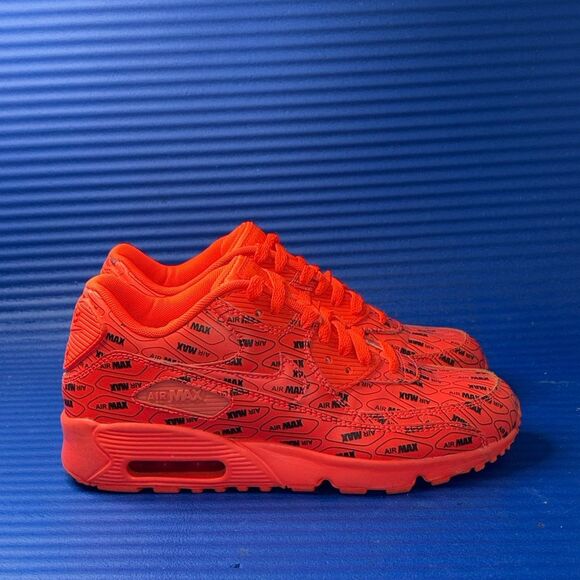 Size 6.5Y- GS Nike Air Max 90 SE Shoes Bright Crimson All Over Print Women’s 8 - Picture 1 of 8